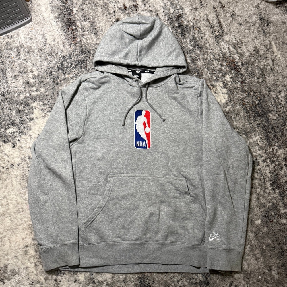 Nike SB NBA Hoodie Mens Medium‎ Grey Fleece Pullover Skateboarding AH3392-063